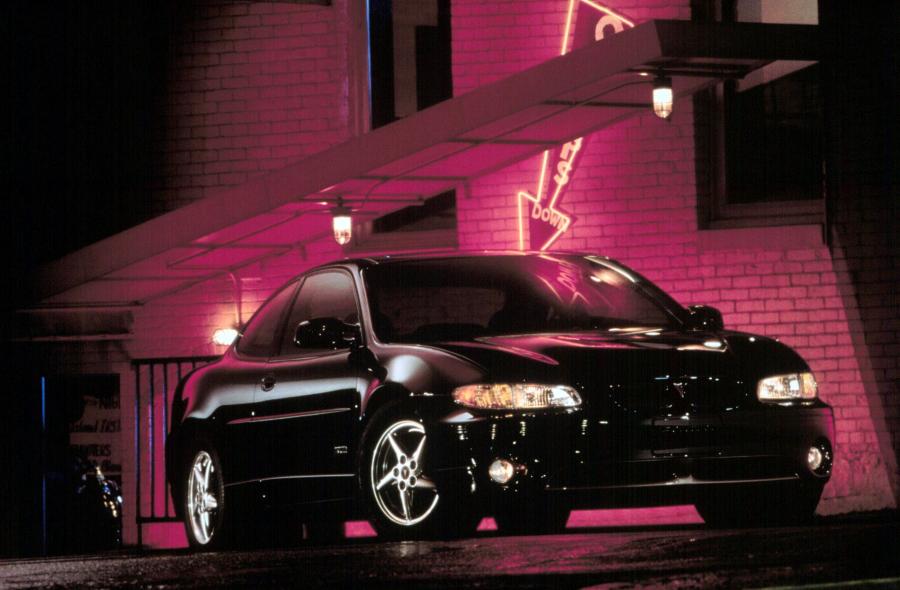  Pontiac Grand Prix 1997 года  (фото 10 из 25)